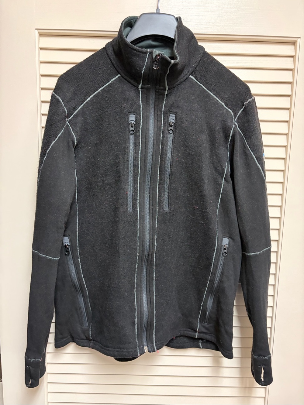Kuhl Fleece Jacket Mens L Black Full Zip 4 Pocket Thumbholes Hiking Outdoor